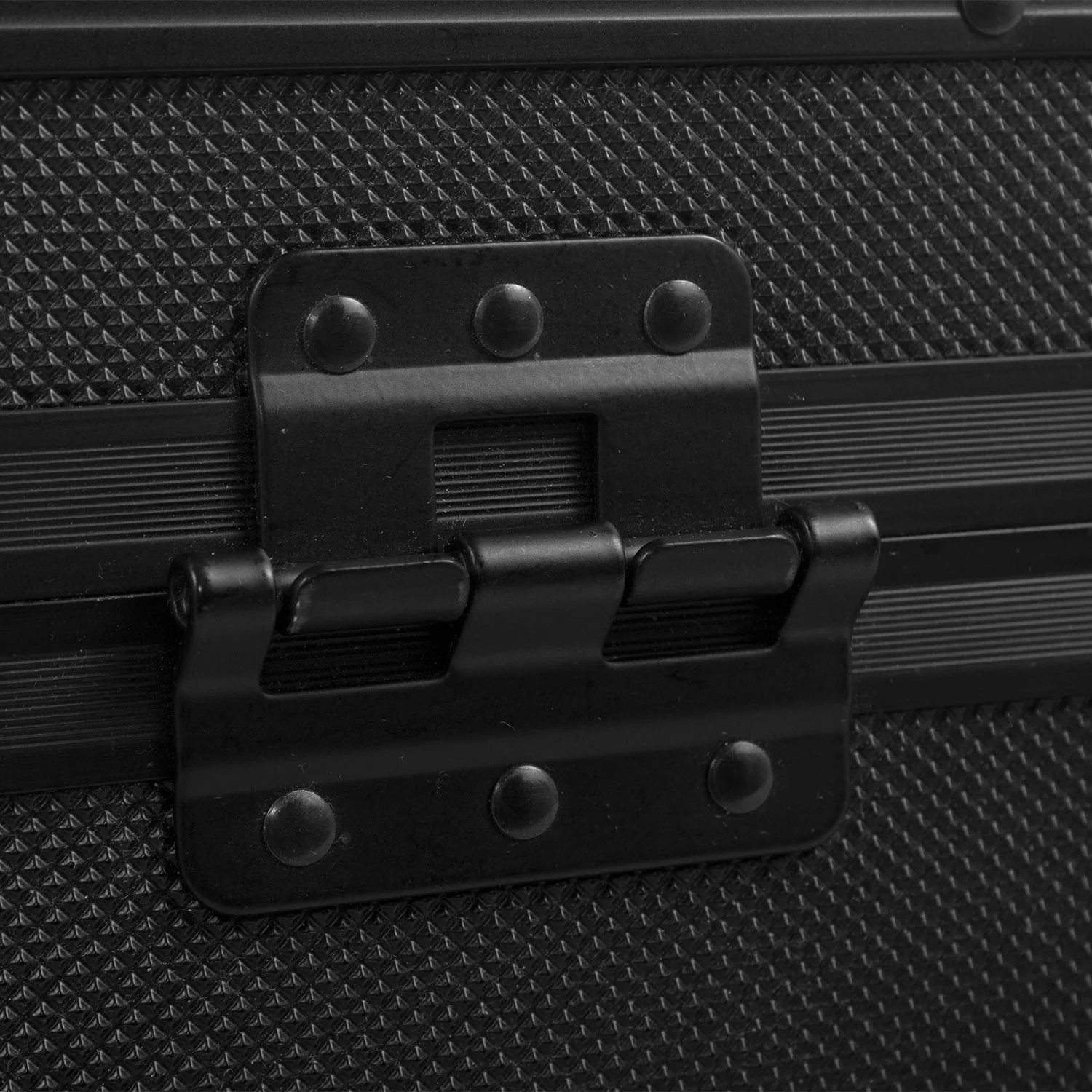 UDG Ultimate Pick Foam Flight Case Multi Format M Black - Image 13