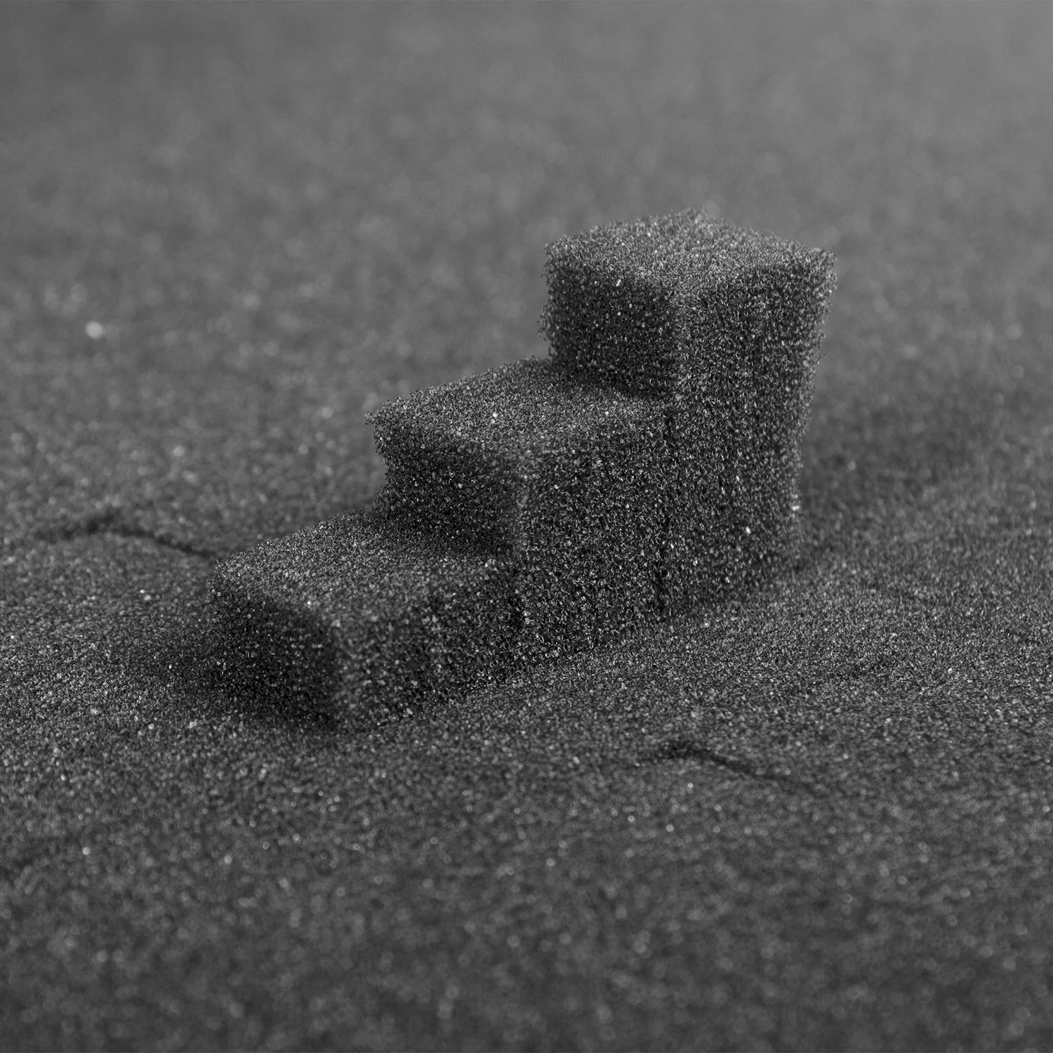 UDG Ultimate Pick Foam Flight Case Multi Format M Black - Image 16